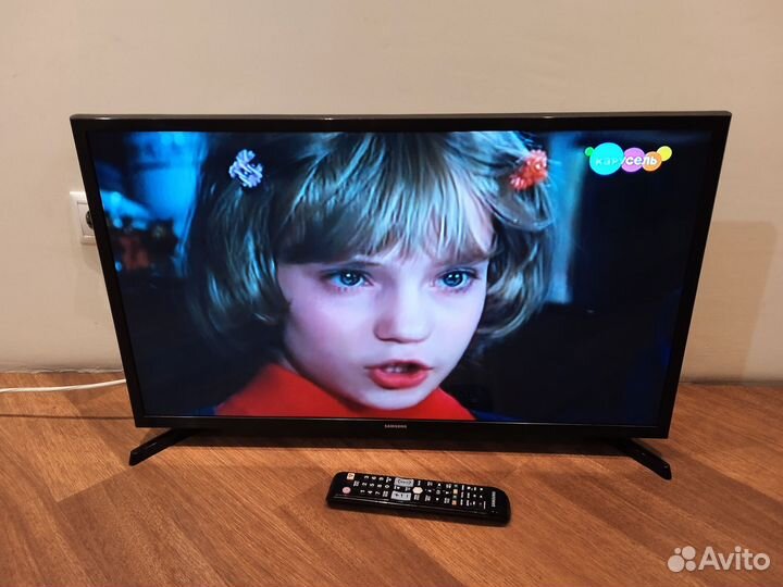 Самсунг 81 см. SMART, WI-FI исправный