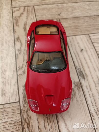 Модель машины Ferrari 550 Maranello