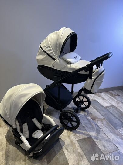 Коляска 2 в 1 Tutis New Mimi Style