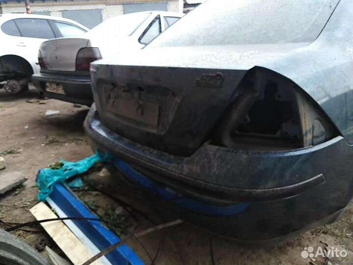 Крышка багажника Форд Мондео 3