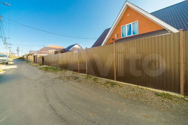 Коттедж 174,6 м² на участке 6 сот.