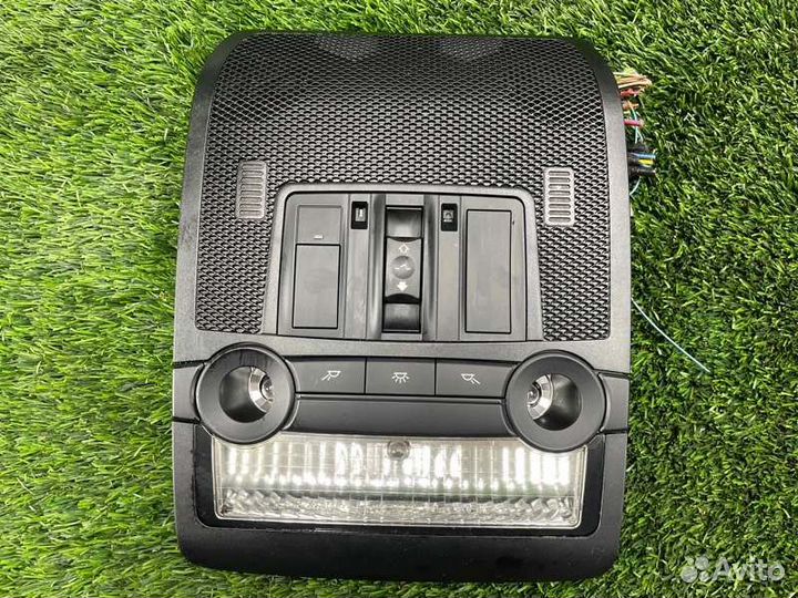 Плафон подсветки салона передний Bmw X5 E70 N52B30