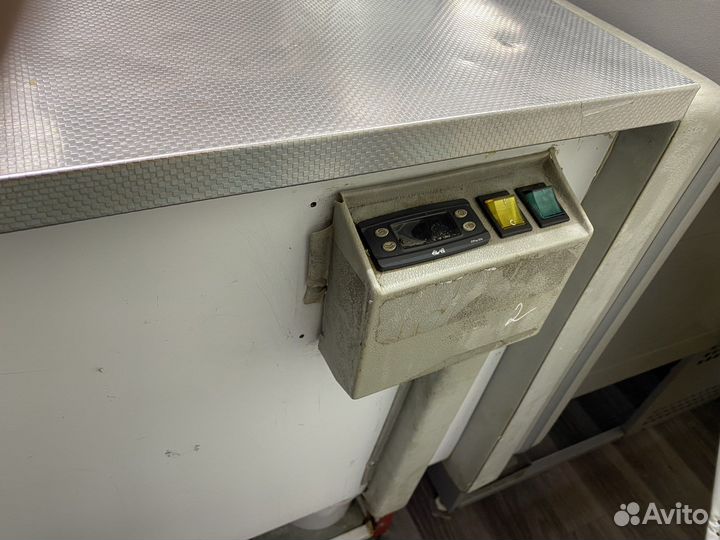 Холодильные витрины