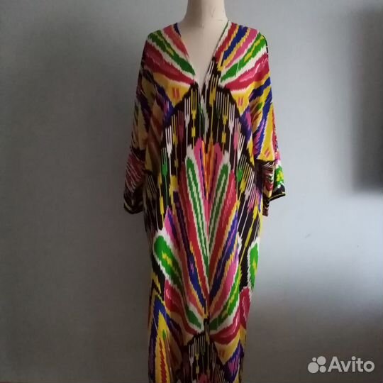 Узбекский шелковый халат из иката. Бохо кафтан