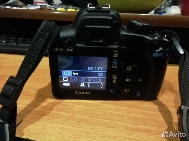 Зеркальный фотоаппарат