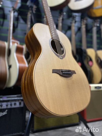 LAG T170A акустическая гитара массив (аудиториум)