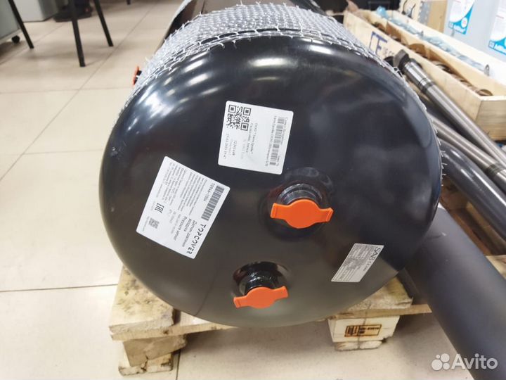 Воздушный баллон ресивер 80 литров (без кронштейнов)