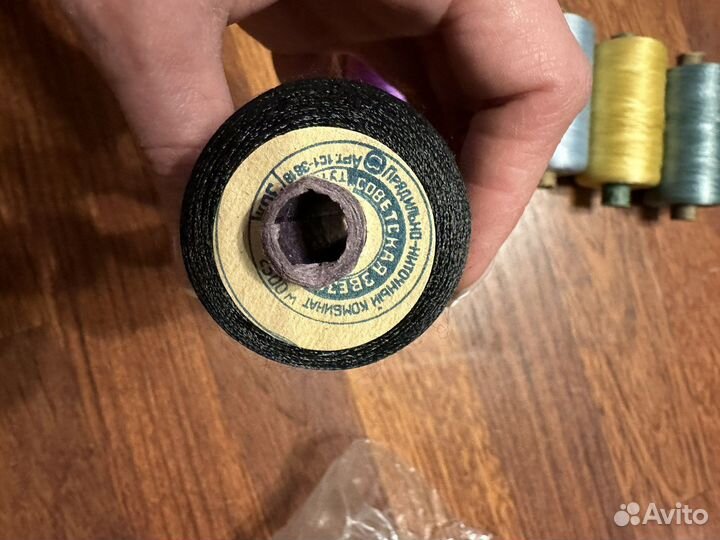 Нитки швейные