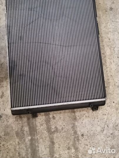 Радиатор охлаждения Пассат Б6 1.8 TSi 1K0121251L