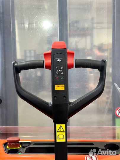 Штабелер самоходный PSE 12N с Li-ion акб