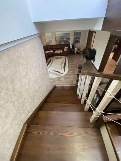 Коттедж 205 м² на участке 10 сот.