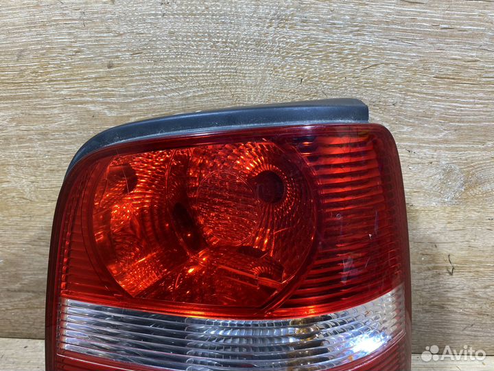 Фонарь задний правый VW Touran дорест Арт. 111304