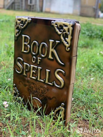Книга заклинаний из Гарри Поттера, Реквизит