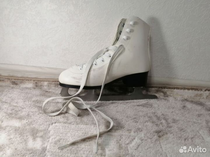 Коньки фигурные