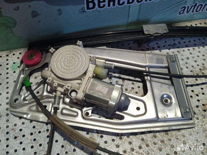 Стеклоподъемник электр. передний правый BMW 5 сери