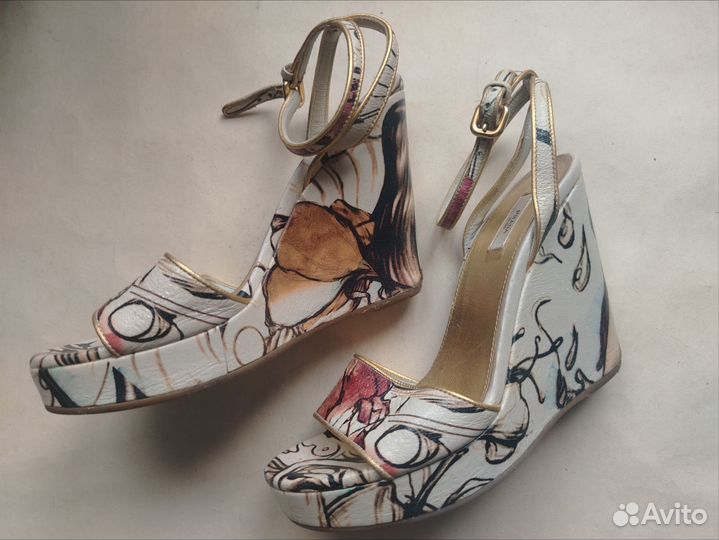 Босоножки prada 35р