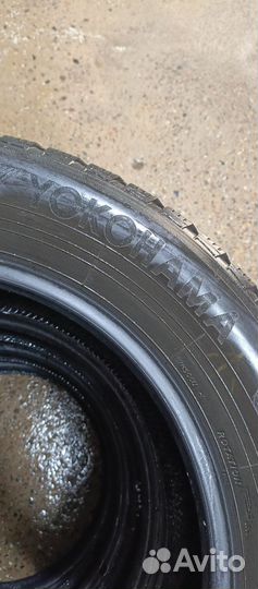 Yokohama 104ZR 215/65 R17