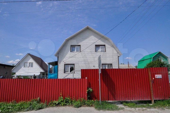 Дом 111 м² на участке 3,9 сот.