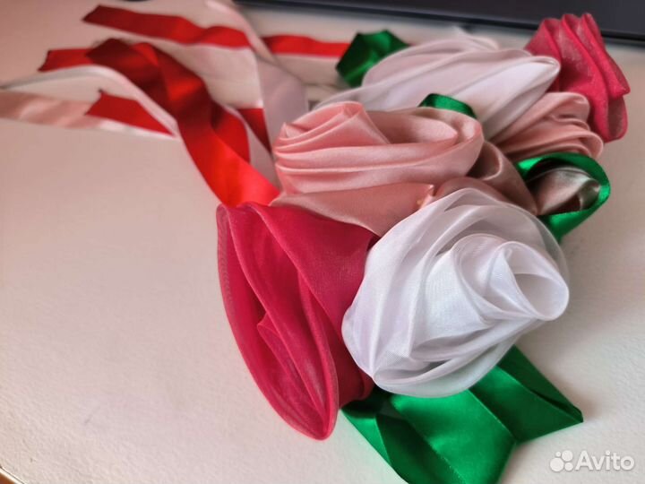 Свадебные украшения на машину