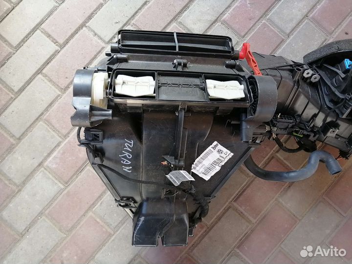 Фольксваген Туран 2008 год корпус печки