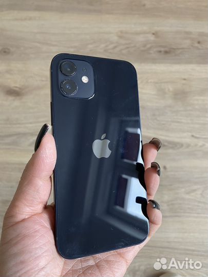 iPhone 12, 64 ГБ