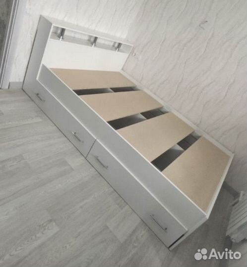 Кровать двухспальная новая
