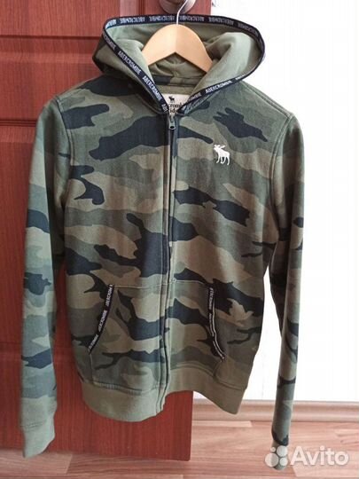 Кофта с капюшоном для мальчика