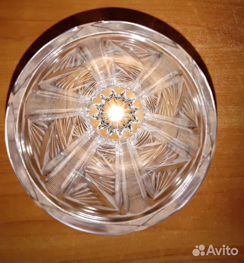 Хрустальная ваза