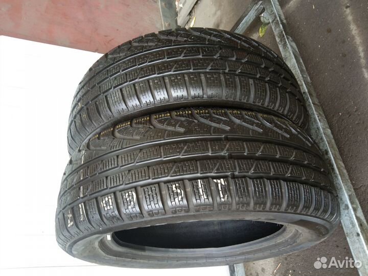 Pirelli Winter Sottozero 210 Serie II 215/60 R17