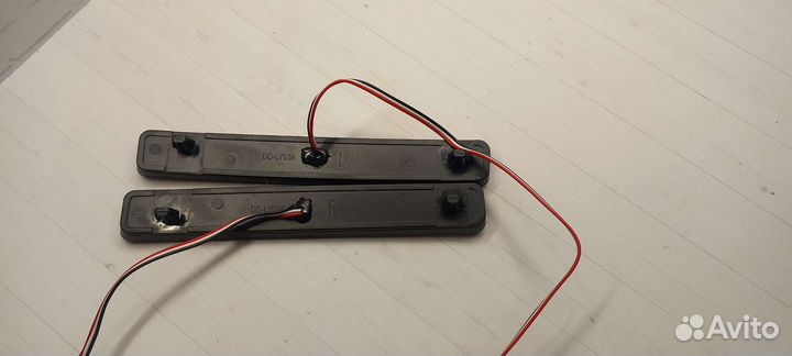 Отрожатели заднего бампера VW T5