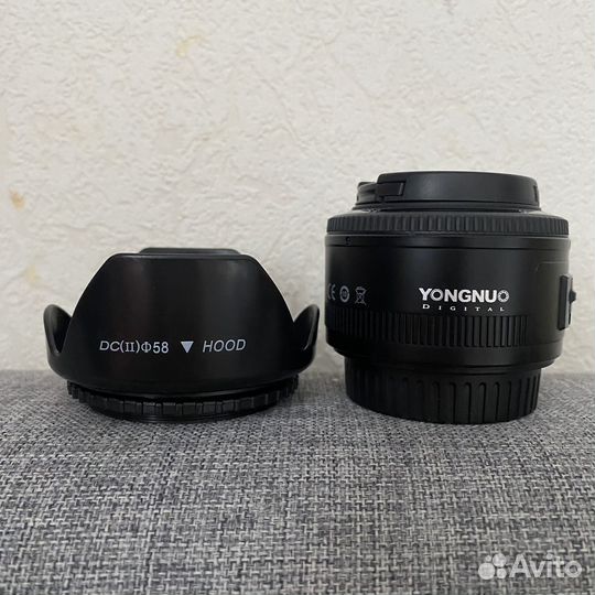 Зеркальный фотоаппарат canon