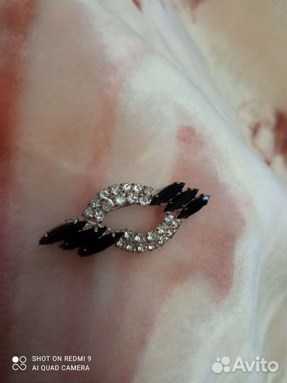 Брошки старые