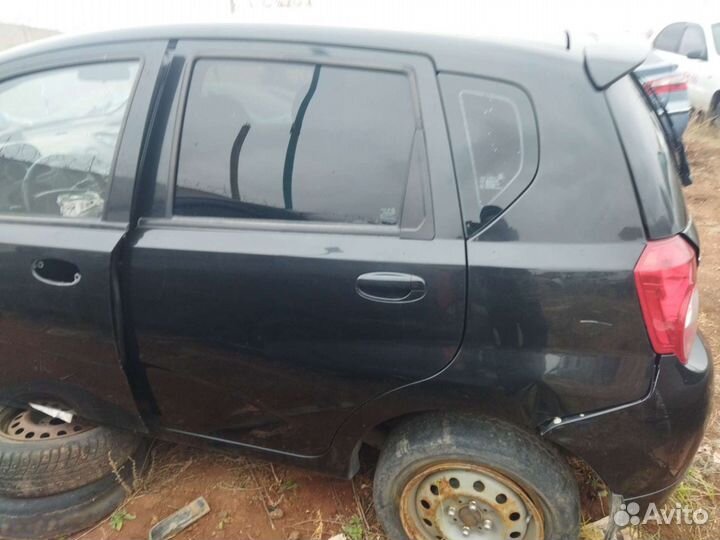 Шевроле Авео дверь хэтчбек