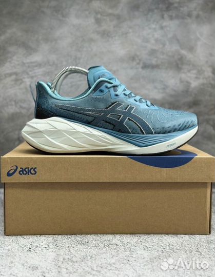 Кроссовки беговые Asics Novablast 4