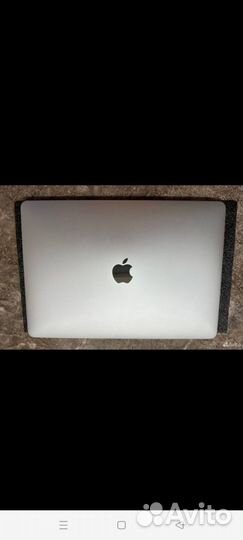 Apple MacBook Pro 13 (2020), 256 гб. М1 8 ядер