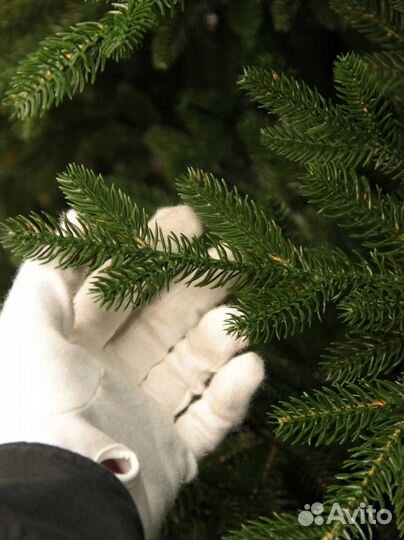 Искусственная елка новая с гаранитей