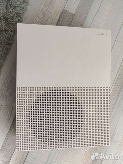 Xbox one s 1tb с играми