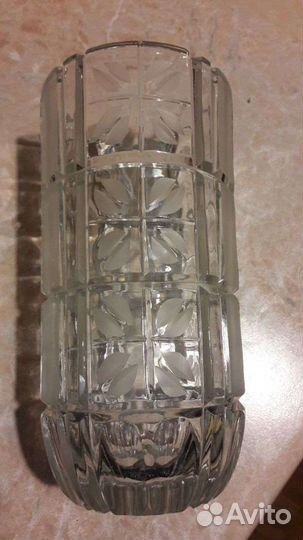 Большая хрустальная ваза для цветов