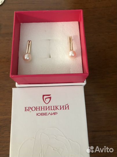 Золотые серьги с жемчугом