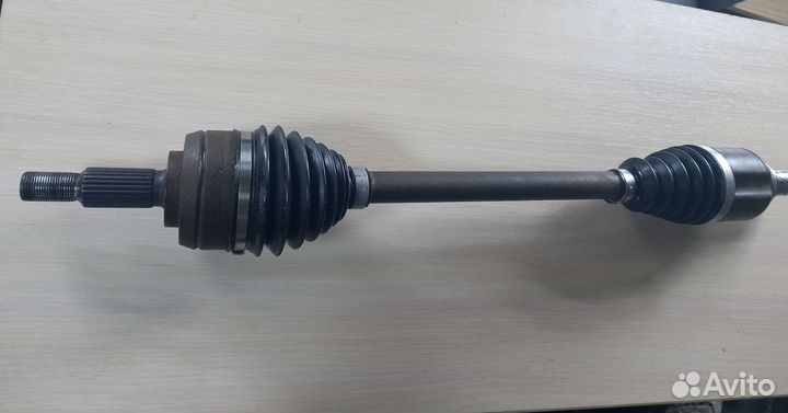 Привод левый Рено Меган 3, Флюенс