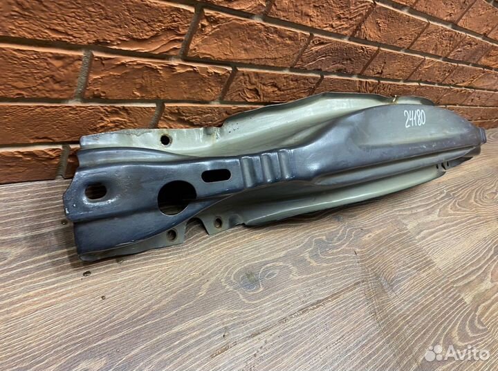 Усилитель заднего бампера Volvo XC60 2008-2017