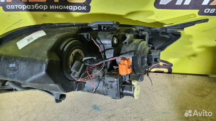 Фара галогеновая передняя правая Mazda 3 BK