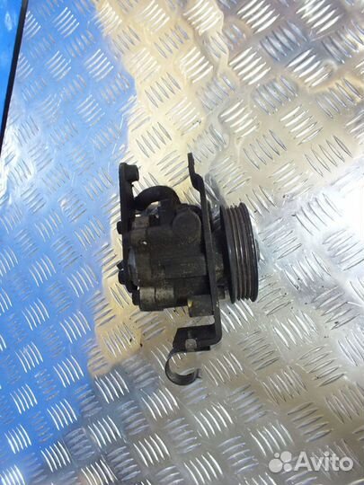 Насос Гур гидроусилитель Nissam March Cube