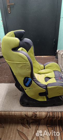 Автомобильное кресло