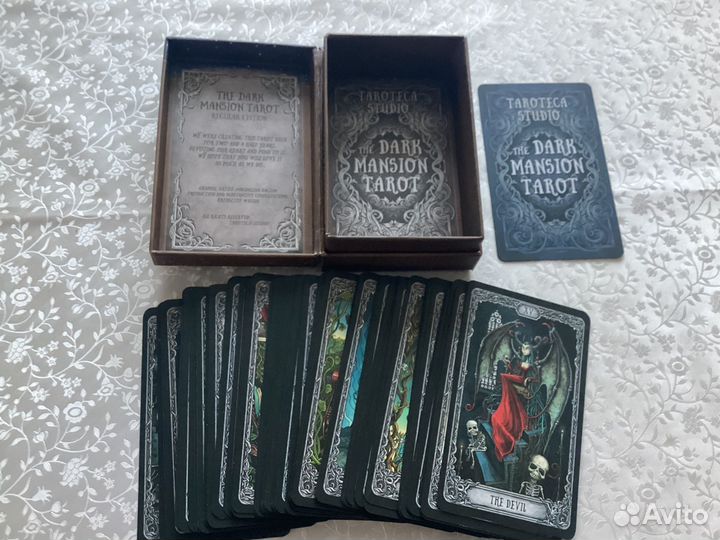 Колода карт Таро Dark Mansion Tarot (оригинал)