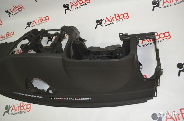 Торпедо панель приборов Mitsubishi Pajero 4