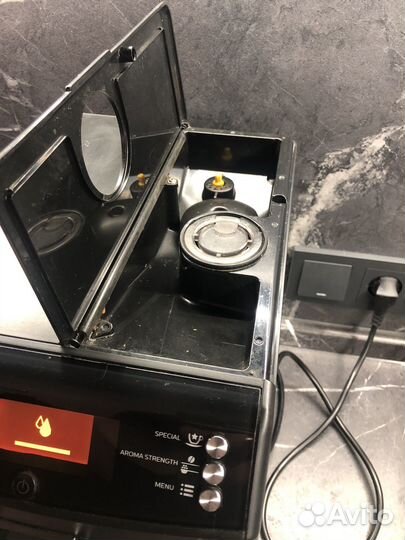 Кофемашина philips HD 8828