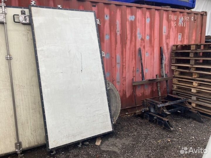 Дверь термобудки Man