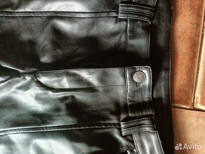 Брюки из экокожи