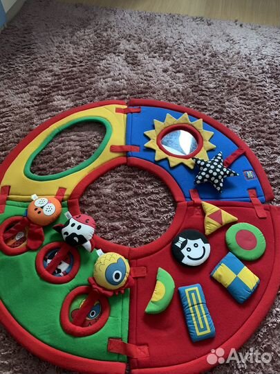 Развивающий коврик tiny love